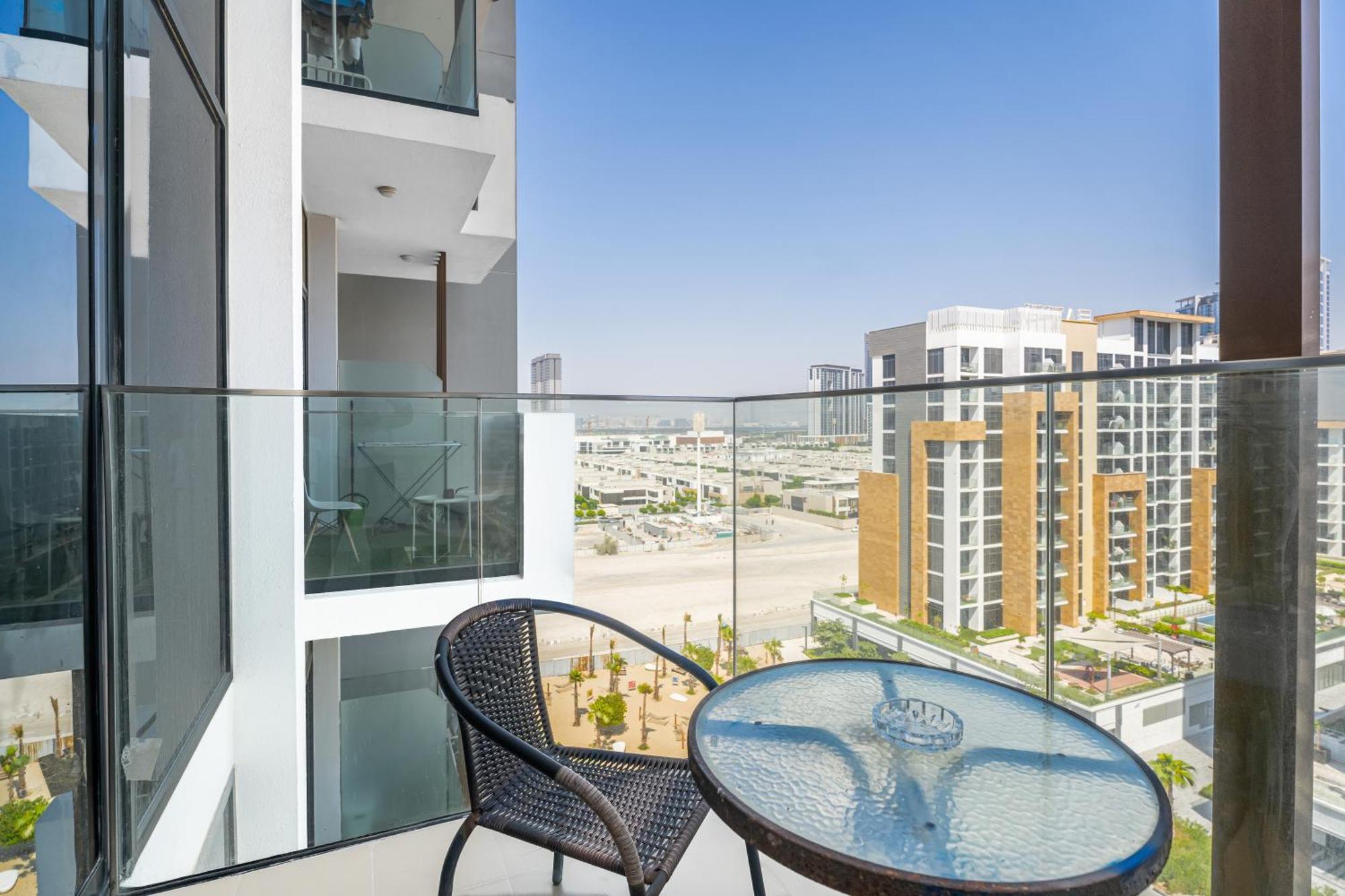 Escape24 Stylish Studio Azizi Riviera 8 Meydan One Dubai Esterno foto